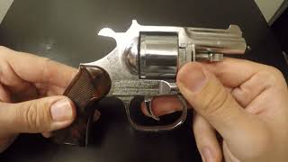 Clerke 1st 32 SampW Smith and Wesson 5 Shot Snub Nose Revolver [upl. by Warchaw]