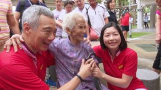 PM Lee Hsien Loongs Community Visit to Fengshan SMC Jan 2017 [upl. by Mahoney]