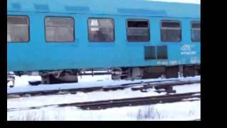 Trains in wintersnow  Trenuri in zăpadă  Vonatok a hóban [upl. by Eikceb]