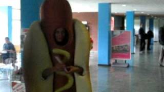 Studentenjob Hotdog  in Mensa der Humboldt Uni [upl. by Samale905]