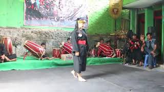 Seni pencak silat tepak tilu [upl. by Egduj]