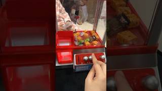 Candy grabber machine🤩 viralvideo shorts vendingmachine toys toysforkids fyp viralshort [upl. by Thorrlow]