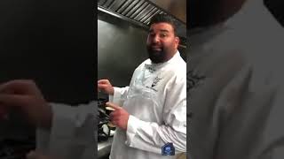 Peppe di napoli ci cucina pasta e fagioli con le cozze [upl. by Auqinom]