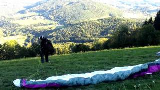 Paragleiten  Der Paragleiter mit dem Hund [upl. by Boesch]