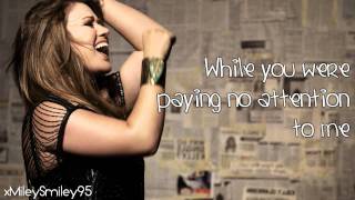 Kelly Clarkson  Alone with lyrics [upl. by Ytsim]