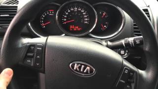 Weird noise from the steering wheel kia sorento sorento2013 [upl. by Johan]