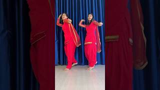 Nagada Nagada🥁💃🥁 Jab We Met  Dance Cover  The Sparklers  shorts dance shortsfeed viral [upl. by Eemla]