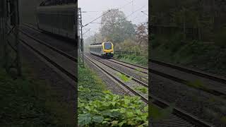 Bahnübergang Schloss Heuchlingen Flirt BR 430 aus Möckmühl bei leichtem Nebel frankenbahn bwegt [upl. by Pinter487]