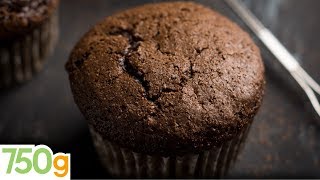 Recette de Muffins tout choco au microondes  750g [upl. by Ainadi652]