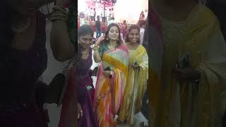 Singer srinisha jayaseelan selfie with fans playbacksinger srinishajayaseelan srinisha [upl. by Aivekal]