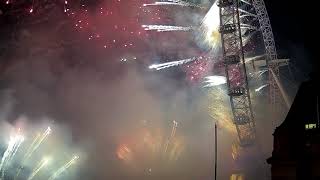 Front Row Seats to the London Eye NYE Fireworks with London Marriott County Hall [upl. by Tjon468]