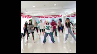 REBOLADA BRUTA ZIN 85 ZUMBAFITNESDANCECHOREOGRAPHYWORKOUTZIN BELLA [upl. by Ehctav]