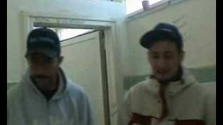 CapaTosta e Etcko beatbox nel bagno della scuola [upl. by Yticilef]