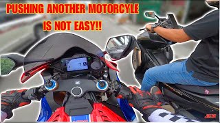 HONDA CBR1000RRR FIREBLADE PUSHING BROKEN YAMAHA AEROX 155  TESTING SPEED OF CBR1000RRR FIREBLADE [upl. by Gerk]