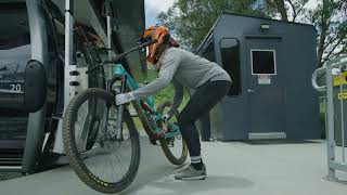 Thredbo MTB Park  How To Load Your Bike Onto The Gondola With Sian AHern [upl. by Merry114]