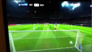 Inter  Schalke 04 10 Stankovic goal da centrocampo  Champions League 05042011 [upl. by Josefina]