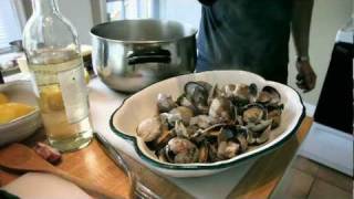 How to cook clams An easy and delicious recipe for steamed manila clams [upl. by Ahseinad]