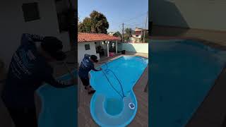 Aspirando drenando limpeza piscina satisfatorio [upl. by Ttenneb]