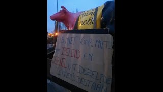 Live VMedia boerenactie Beervelde E17 oprit naar Antwerpen afgesloten 300124 omstreeks 18u [upl. by Nycila]