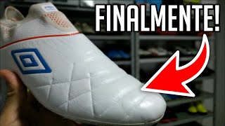 FINALMENTE VOU TESTAR ESSA CHUTEIRA  Unboxing chuteira Umbro MEDUSAE III ELITE FG Campo [upl. by Vastah548]