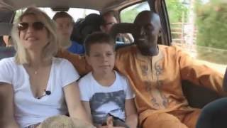 Vacances en famille enfer ou paradis   Reportage [upl. by Nyraf]