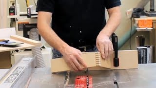 Woodworking Project Simple Box Joint Jig [upl. by Comethuauc]