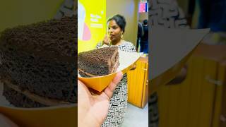 Amadora Gourmet Ice cream at Nungambakkam food foodie icecream cake foodblogger sweettooth [upl. by Civ]