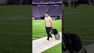 Brock Purdy arrives for 49ers’ Week 2 game vs Vikings [upl. by Tareyn]