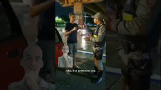 Vídeo de um intérprete ouvinte em LIBRASAmei o vídeo viu Parabéns o policial e o surdo [upl. by Sorac]