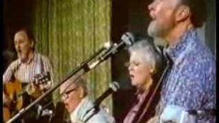 Pete Seeger amp The Weavers  Wimoweh [upl. by Rayle130]