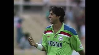 World Cup 1992 Match 16 India v Pakistan  Sydney Highlights [upl. by Holna451]