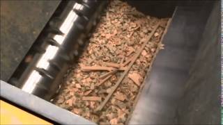 UNTHA LR1000 reduces MDF amp Wood Offcuts shredding to 25mm [upl. by Ettevram280]