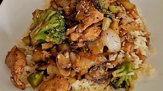 Chicken amp Broccoli over White Rice in 22 inch ESeries Blackstone Indoor Griddle [upl. by Maurits]