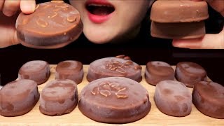 ASMR CHOCOLATE COVERED ICE CREAM BARS No Talking 구구 티코 초콜릿 아이스크림 리얼사운드 먹방 【咀嚼音】チョコレートアイスクリーム 食べる [upl. by Hbaruas]