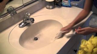 Lysol Power and Free Bathroom Cleaners Review [upl. by Bergeron]