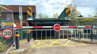 Yalding Lift Bridge Kent [upl. by Anoyet]