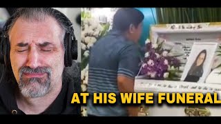 Brave Filipino man Singing At HIS WIFES FUNERAL [upl. by Gerrilee]