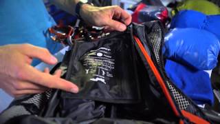 Wie du deinen Skitourenrucksack am Besten packst by Benedikt Böhm  Tutorial  DYNAFIT [upl. by Eirolam]