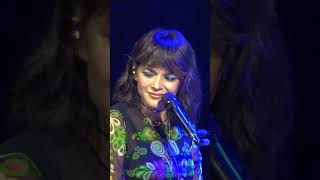 🤨 Watch Norah Jones react to a fan calling her quotNor Norquot [upl. by Gerc]