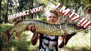 Gros Brochet 1 m 17  Combat en direct  Attaque en surface [upl. by Odranoel]