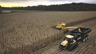 Balzer Field Floater 4 2000 bushel grain cart in Illinois [upl. by Enilrad]