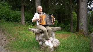 Franziska Pauli  Kufsteinlied Steirische Harmonika [upl. by Damek]