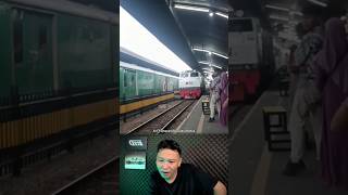 Ngoyod di stasiun shorts telolet [upl. by Aldin86]