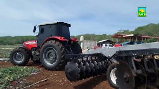 DEMOSTRACIÓN EN CAMPO DE MAQUINARIA AGRÍCOLA [upl. by Tuinenga201]