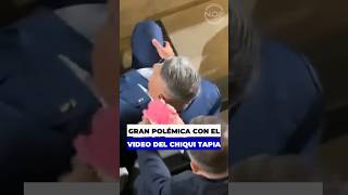 El polémico vídeo del Chiqui Tapia con un dirigente que le seca la transpiración en la Copa América [upl. by Nelyaw]