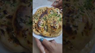 Homemade garlic naan recipe  Garlic naan recipe on tawa  Runni Jha [upl. by Mildred]