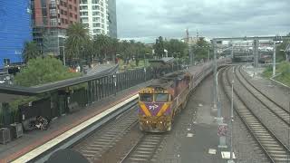 N459 on Pass at Footscray [upl. by Ahdar588]