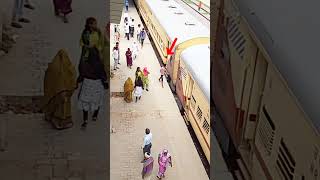 Travel Trane exchange other compartment Relway video viral treanding trian indianrailways train [upl. by Hunter]