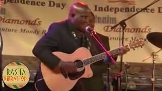 Kenneth Kaunda Performing A Love Song Dedicated To Late Wife Betty [upl. by Rochemont]