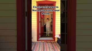 Comment les gens normaux ouvrent leur porte VS cat maincooncat humour shorts short [upl. by Primo721]